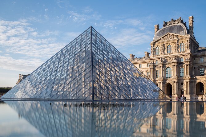 Private Tour Louvre Museum - The meeting point and first steps inside