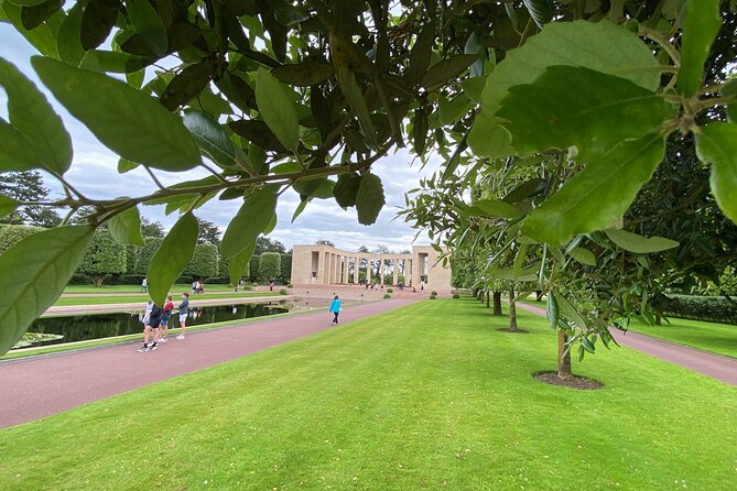 Private Tour of American Sites with an Expert Guide from DDAY - Eight hours in a private vehicle