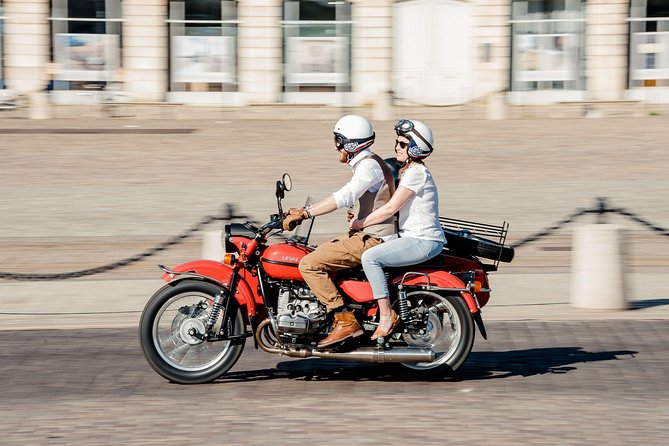 Private Tour of Bordeaux in a Sidecar 1h30 - Pont de Pierre and the Saint-Michel district