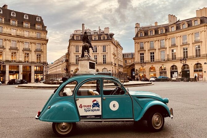 Private tour Paris Little-known places 2 hours in Citroën 2CV - Why a 2CV is a better Paris vehicle than a bus