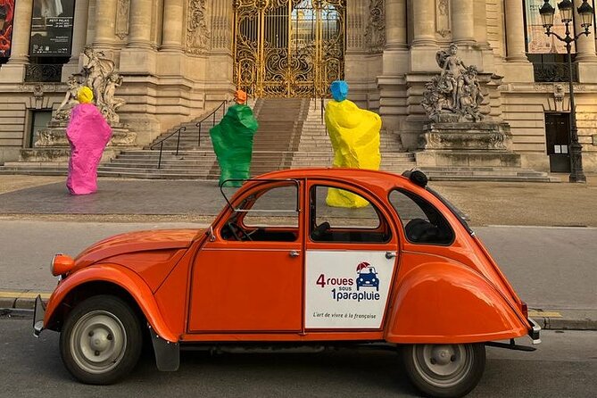 Private tour Paris Sightseeing 2 hours in Citroën 2CV - The route from the Petit Palais to the Eiffel Tower
