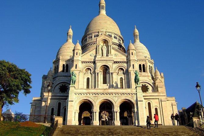 Romantic Montmartre: Paris Lost Lovers Exploration Game and Tour - What the $7.24 price gets you