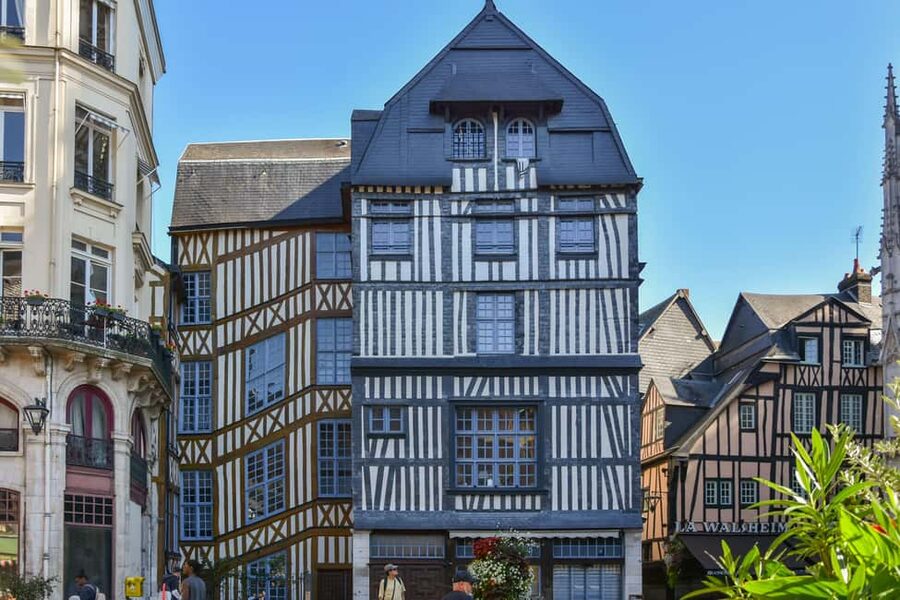 Rouen: Guided Tour of the Historic Center - What the $28 price gets you