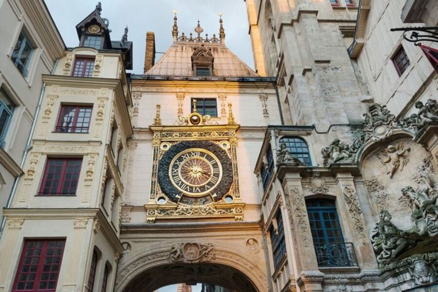 Rouen: Private custom tour with a local guide - Key points at a glance