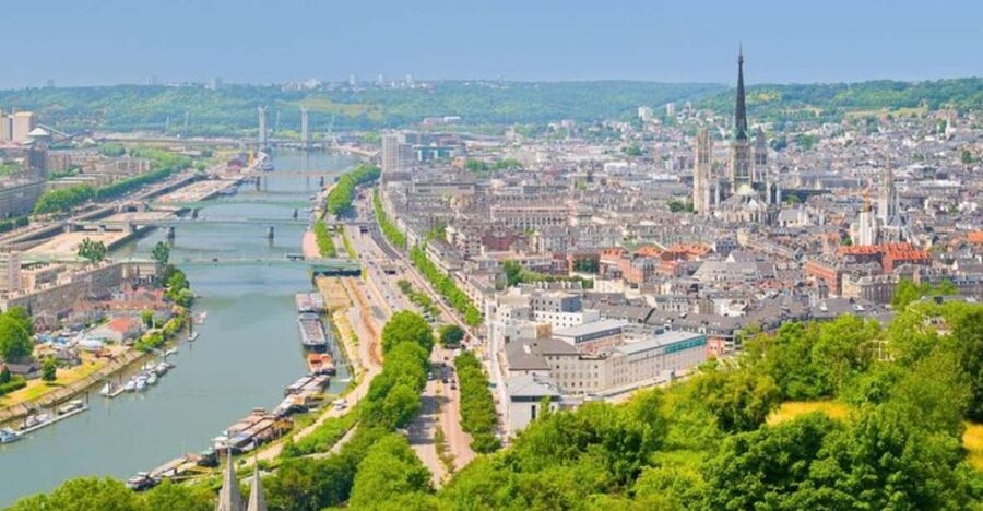 Rouen: Private custom tour with a local guide - Museums and indoor visits need planning