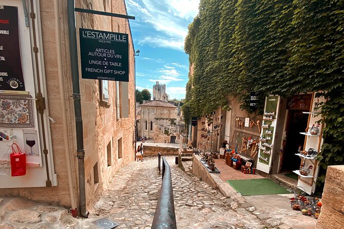 Saint-Emilion Afternoon Wine Tour - 2 Wineries & delicacies - The Guides Make or Break the Afternoon