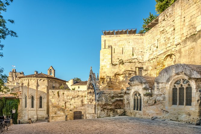 Saint Emilion Day Trip with Sightseeing Tour & Wine Tastings from Bordeaux - First chateau tasting near Saint-Émilion