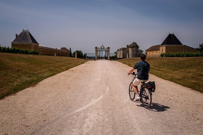 Saint-Émilion Wine Tour By Premium Electric Bike, Lunch Included - Château Coutet and organic wine farming