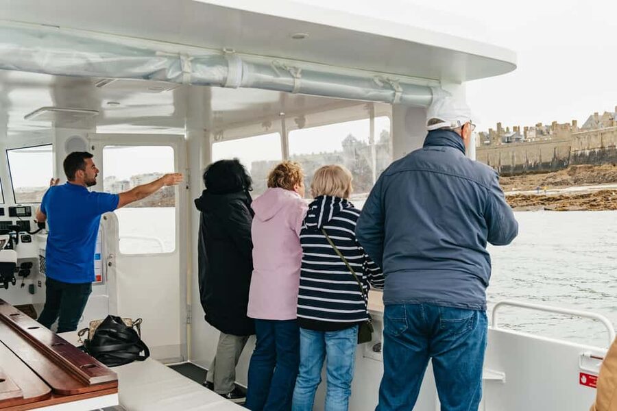 Saint-Malo: Guided Boat Tour with Local Captain - Who should book this cruise?