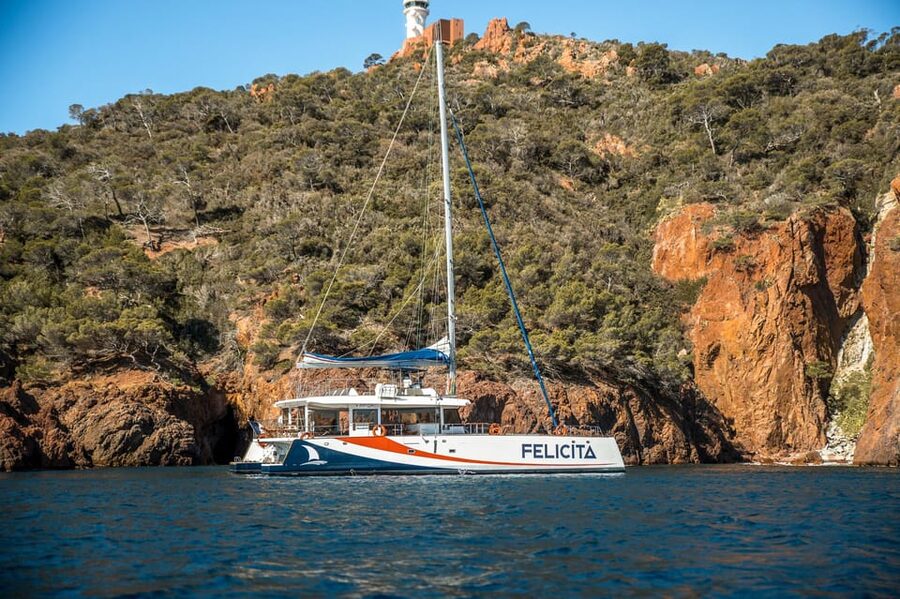 Saint-Raphaël: Golden Island Afternoon Cruise with Drinks - Is $88 a fair price?