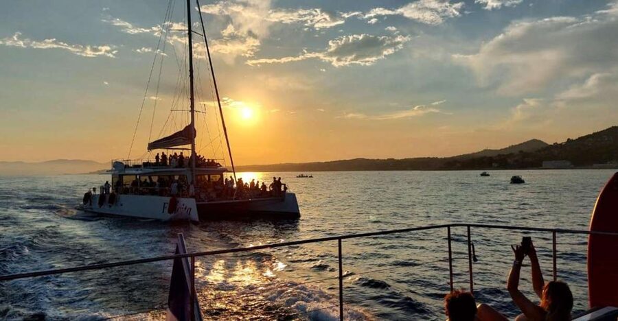 Saint-Raphaël : Sunset Cruise Cape Dramont & Golden Island - Key points to know before booking