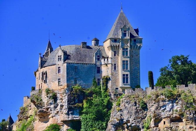 Sarlat la Canéda: The Dordogne valley by canoe - Castles, cliffs, and the five-château route
