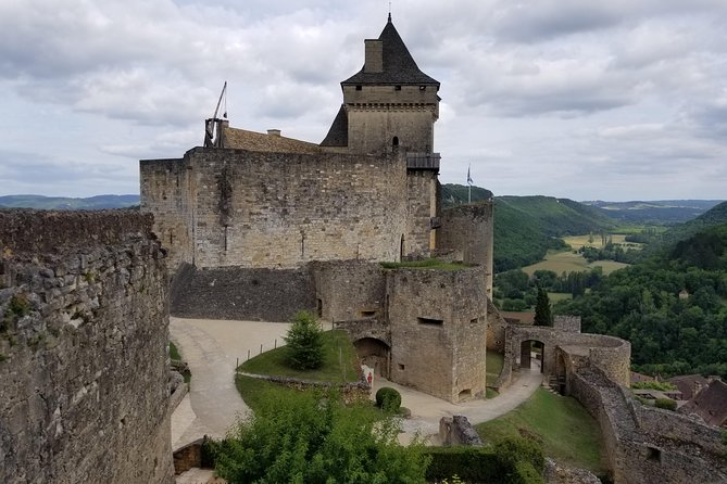 Sarlat la Canéda: The Dordogne valley by canoe - The first hours: easy paddling and big views