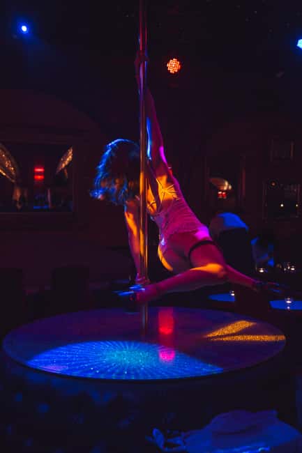 Secret Square Paris : Parisian Strip-Tease Cabaret Ticket - A traditional cabaret or a regular strip club?