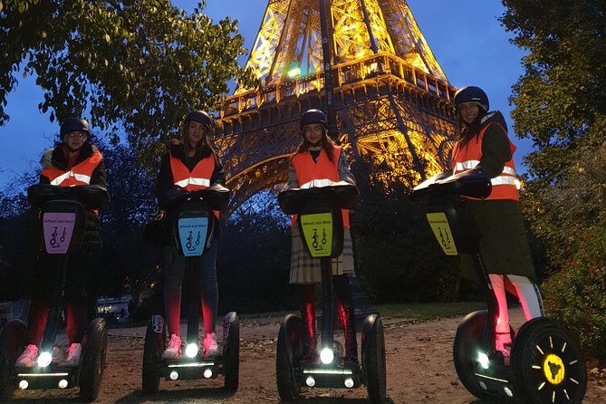 Segway by night ! Illuminated Paris - The Eiffel Tower: The Night’s Big Moment