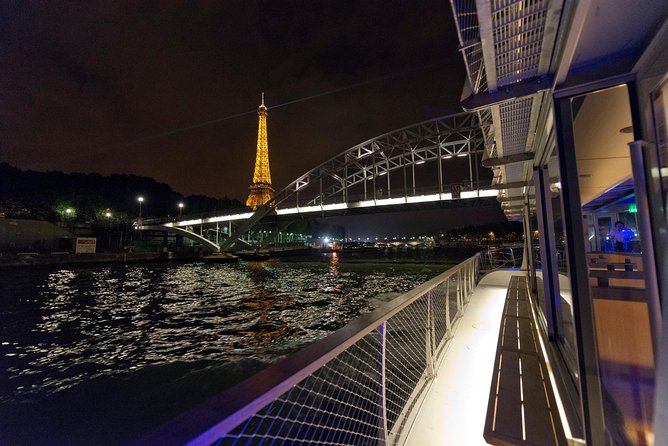 Seine Dinner Cruise, Eiffel Tower Access and Moulin Rouge Show - Dress code, shared seating, and other practical details