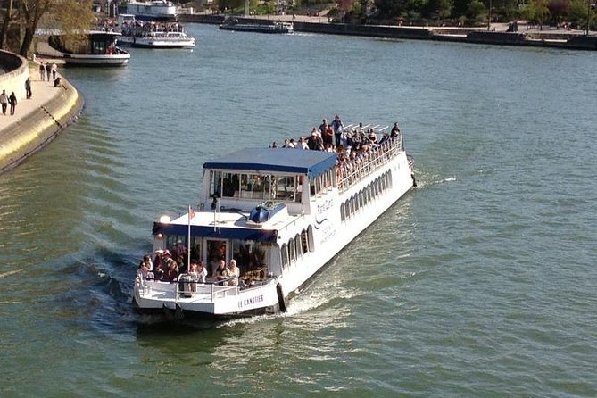 Seine River Cruise and Paris Canals Tour - Canal Saint-Martin and the lock system