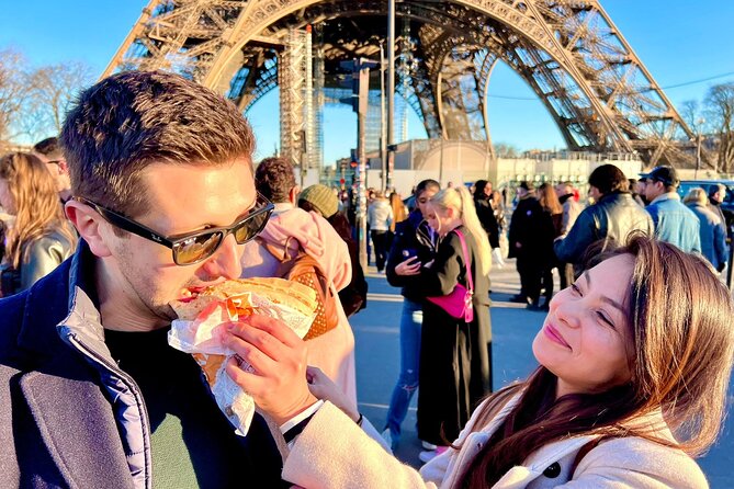 Seine River Cruise & French Crepe Tasting by the Eiffel Tower - Tickets, QR codes, and a small but important preparation tip