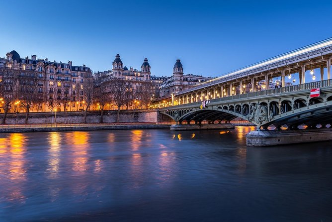 Seine River Cruise & French Crepe Tasting by the Eiffel Tower - Who should book this Seine and crepe combination?