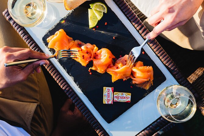 Seine River Dinner Cruise with Live Singer by VIP Yacht de Paris - Drinks, packages, and the real cost