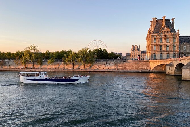 Seine River Evening Cruise with Music (Drink Options) - City Hall, the Conciergerie, and the Louvre
