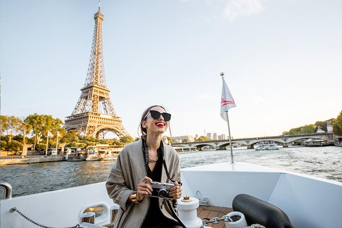 Seine River Guided Cruise by Vedettes de Paris - Île Saint-Louis, Hôtel de Ville, and the Conciergerie