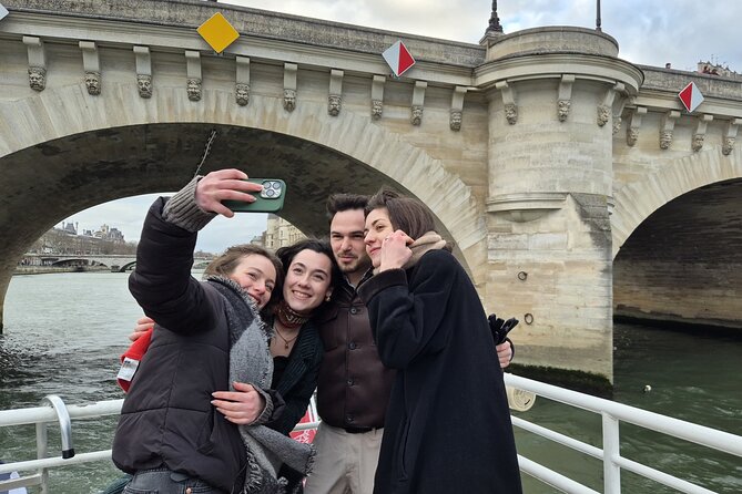 Seine River Sightseeing Guided Cruise by Vedettes du Pont Neuf - Why a Seine cruise earns a place in your Paris plans