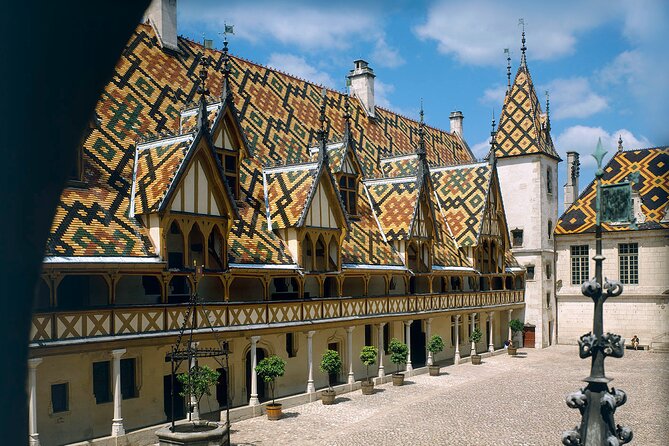 Small-Group Full-Day Tour of Côte de Nuits, Côte de Beaune Vineyards and Beaune Historical District - The Côte de Beaune brings more whites into the glass