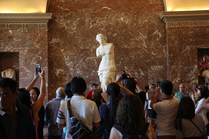 Small-Group Louvre Museum Masterpieces Tour with Access - Delacroix and the French struggle for freedom