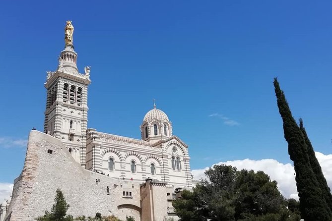 Small Group Marseille Shore Excursion: Marseille and Cassis Tour - Guide quality makes a noticeable difference