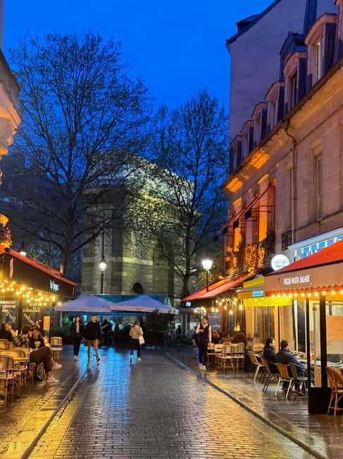 Solo travelers Meetup:A cultural stroll,Drinks & socializing - Who should book, and who should skip it