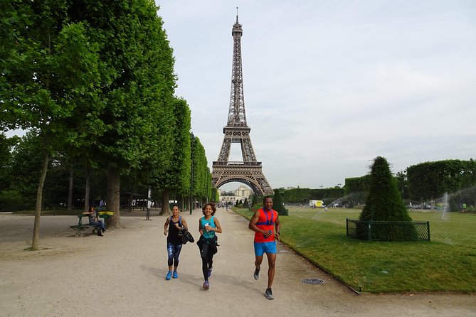 Sports, fun and educational discovery of Paris - Running beside the Seine