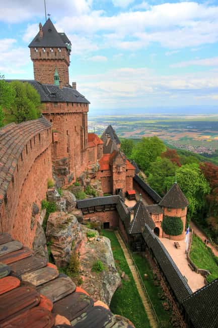Strasbourg: Full-Day Small Group Tour to Colmar & Riquewihr - Christmas markets change the feel of the day