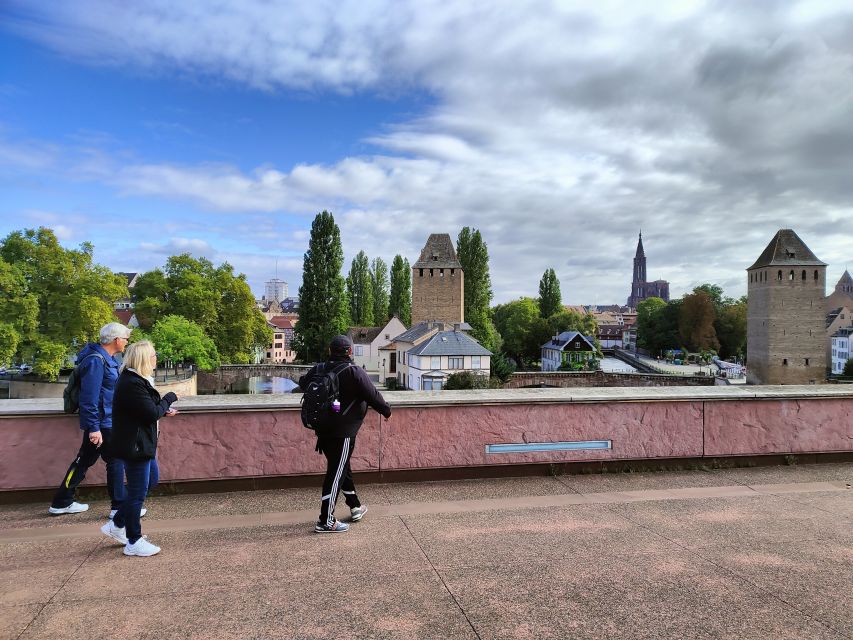 Strasbourg: Guided Walking Tour - What the guide adds to the experience