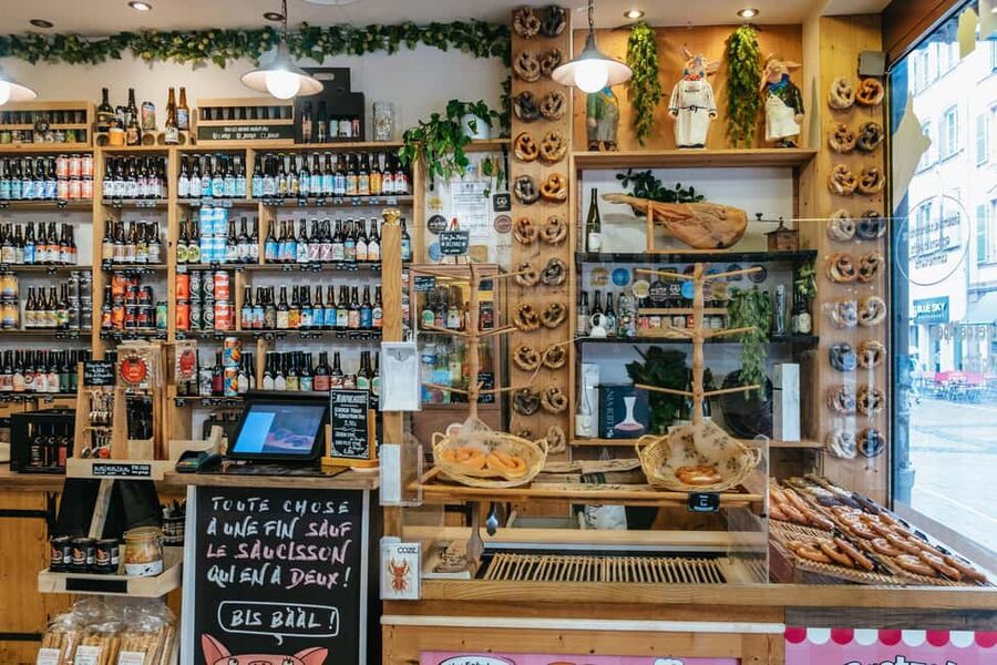 Strasbourg: Traditional Food Walking Tour with Tastings - Sweet stops: gingerbread, Kugelhopf, and more