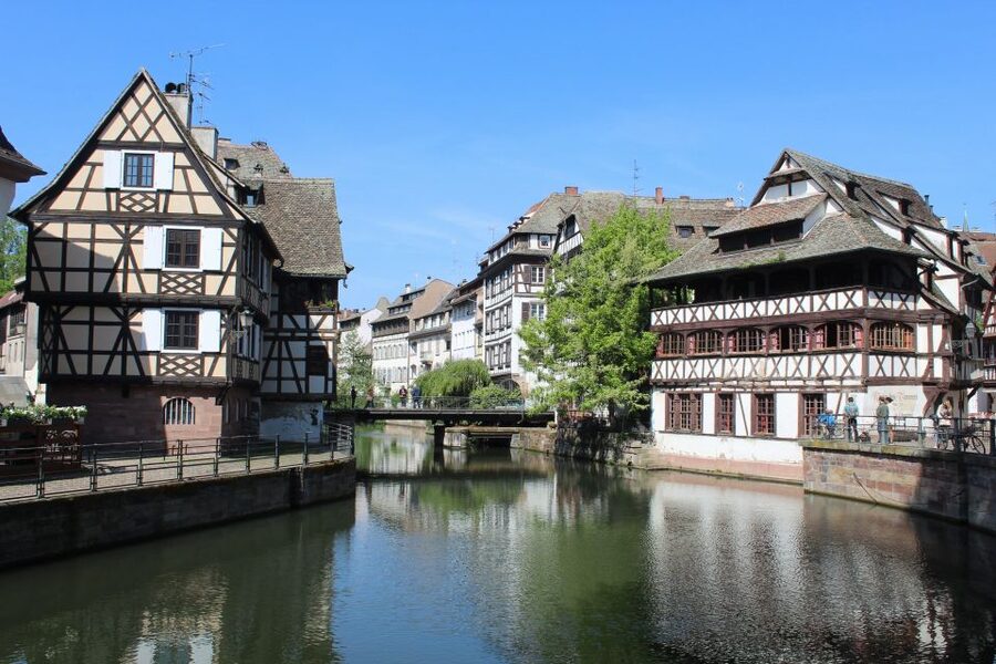 Strasbourg: Walking Tour with Local Guide - Petite France in about 20 minutes