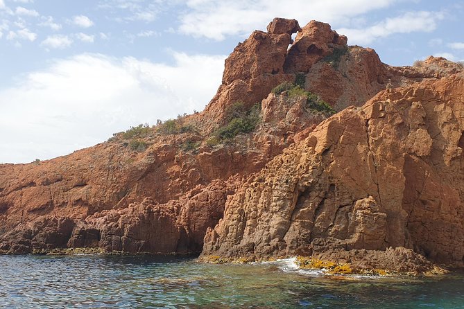 tailor-made and private sea trip - Seeing the Esterel from Port d’Agay