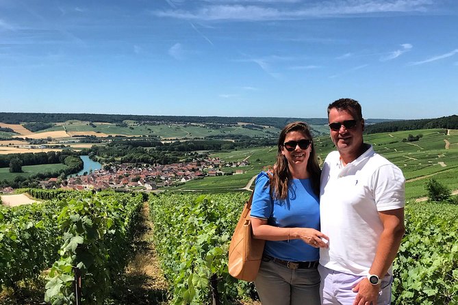 The Connoisseurs from Epernay (Private Half day Champagne Tour) - Meeting independent Champagne producers
