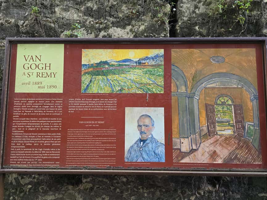 The historic district of Montmartre - Twenty minutes for a broader Montmartre walk