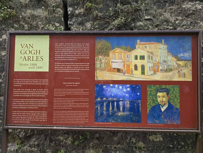 The historic district of Montmartre - Monuments, cathedrals, and historic buildings
