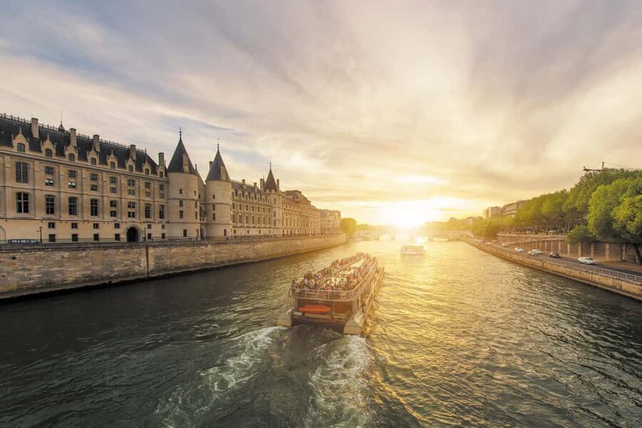 The Paris Pass®: 40+ Attractions Including Eiffel Tower - How to calculate the $91 value