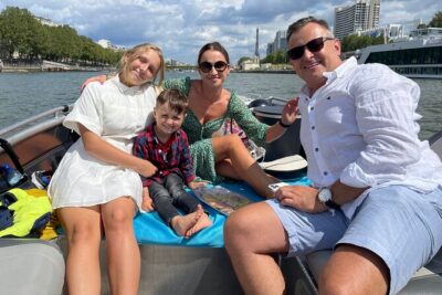 Top Private Cruises in Paris with French Champagne and surprises