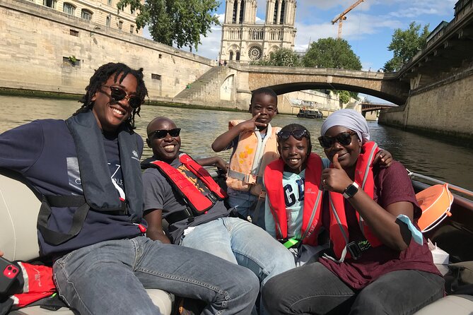 Top Private Cruises in Paris with French Champagne and surprises - Notre-Dame and the heart of Paris