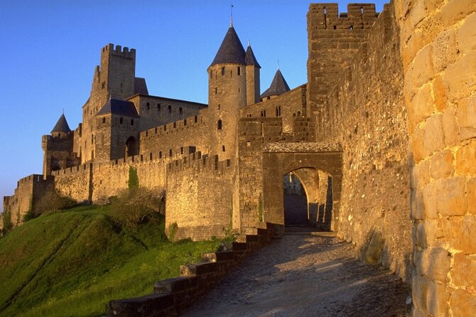 Toulouse : Carcassonne Day Trip by Coach with audio guides - Audio guides and the lack of a live guide