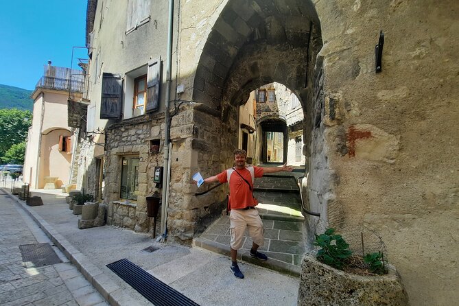 Tour with the Mountain Train, Trek to Mystic Forest and Castle - Timing, fitness, and practical preparation