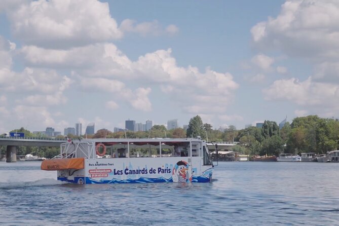 Tours of Paris and the Hauts-de-Seine in an Amphibious Bus - Crossing Boulogne-Billancourt before the splash