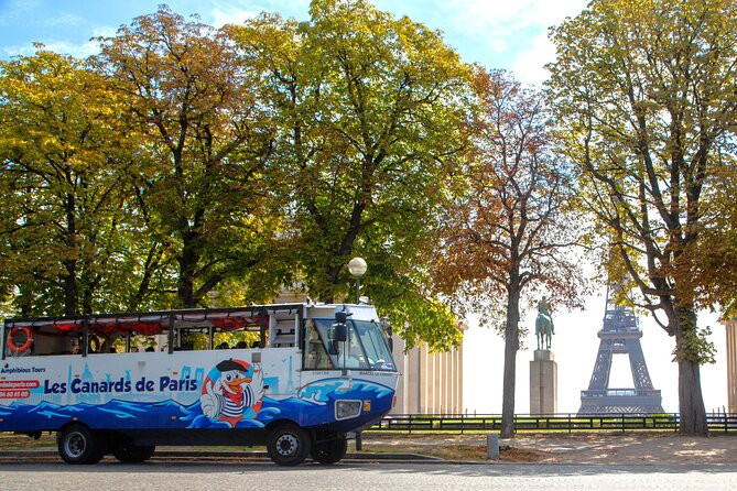 Tours of Paris and the Hauts-de-Seine in an Amphibious Bus - The return through Issy-les-Moulineaux