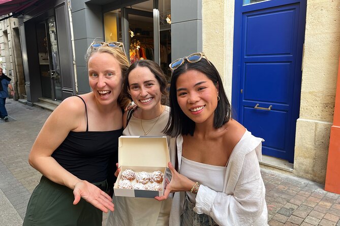 Traditional Gourmet Food & Wine Tour in Bordeaux - Place de la Comédie and Bordeaux chocolate