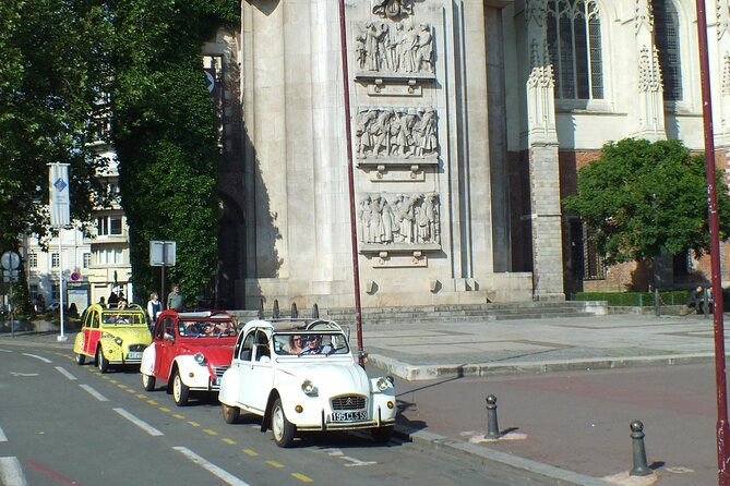 Unique Tour of Lille by Convertible 2CV - 1h00 - Starting at Place Rihour
