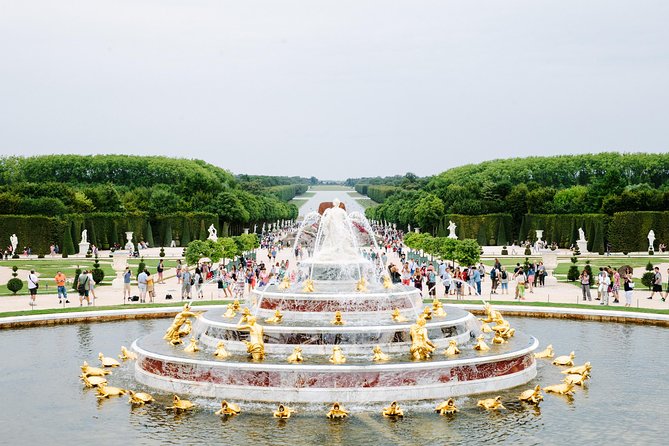 Versailles Château and Gardens Walking Tour from Paris by Train - Entering the palace on your own